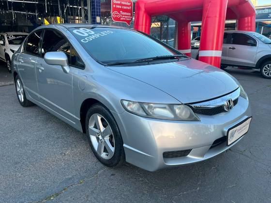 HONDA CIVIC 1.8 LXS 16V FLEX 4P MANUAL HONDA CIVIC 1.8 LXS 16V FLEX 4P MANUAL